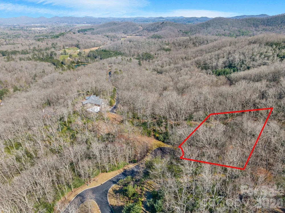80 Running Deer Trail S #80 Horse Shoe, NC 28742
