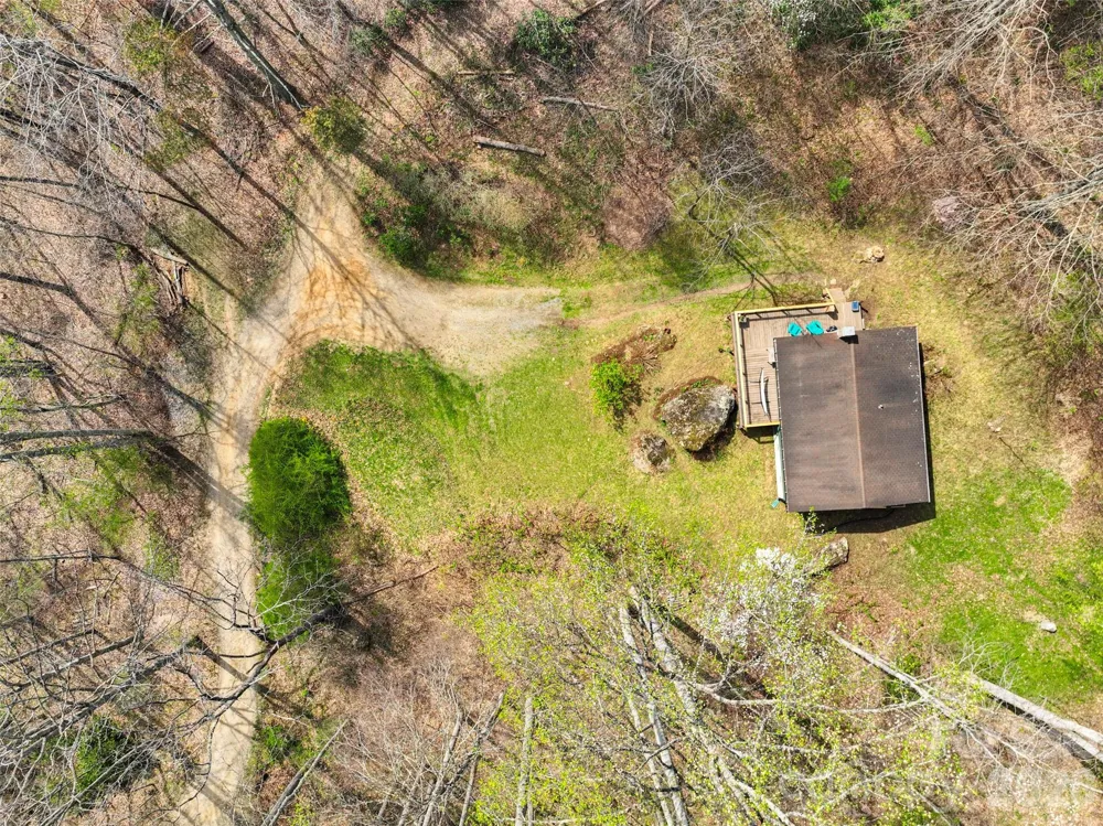183 Stoney Fork Road Barnardsville, NC 28709