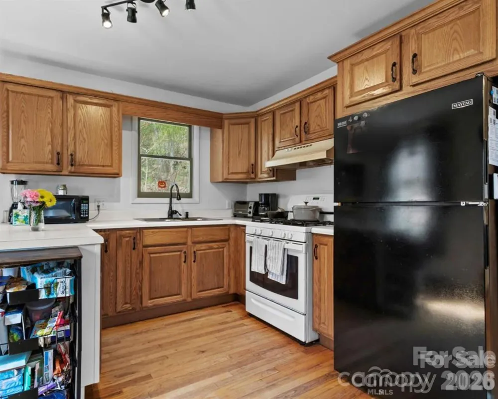183 Stoney Fork Road Barnardsville, NC 28709