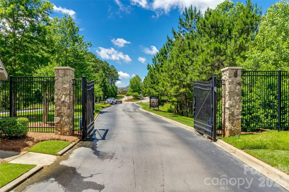 6121 Chimney Bluff Road #6 Lancaster, SC 29720