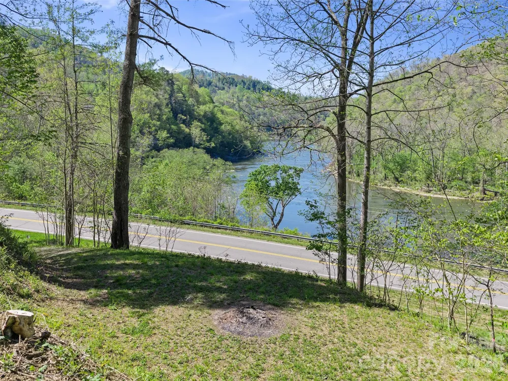000 Little Pine Road Marshall, NC 28753