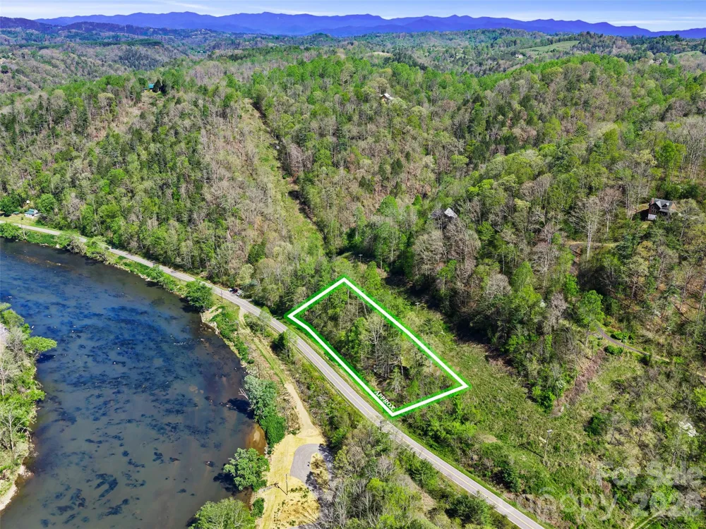000 Little Pine Road Marshall, NC 28753