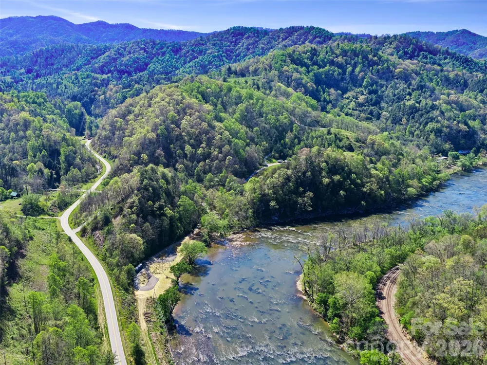 000 Little Pine Road Marshall, NC 28753