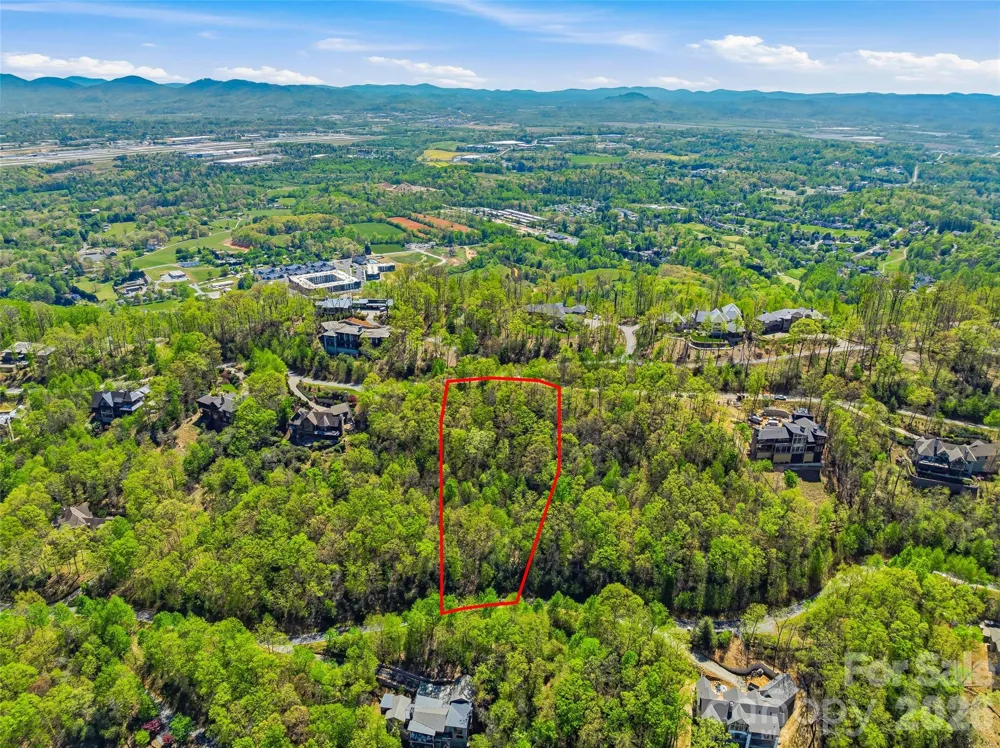 27 Deer Grass Court Arden, NC 28704