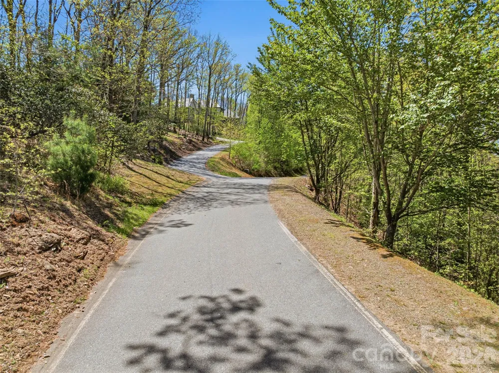 27 Deer Grass Court Arden, NC 28704