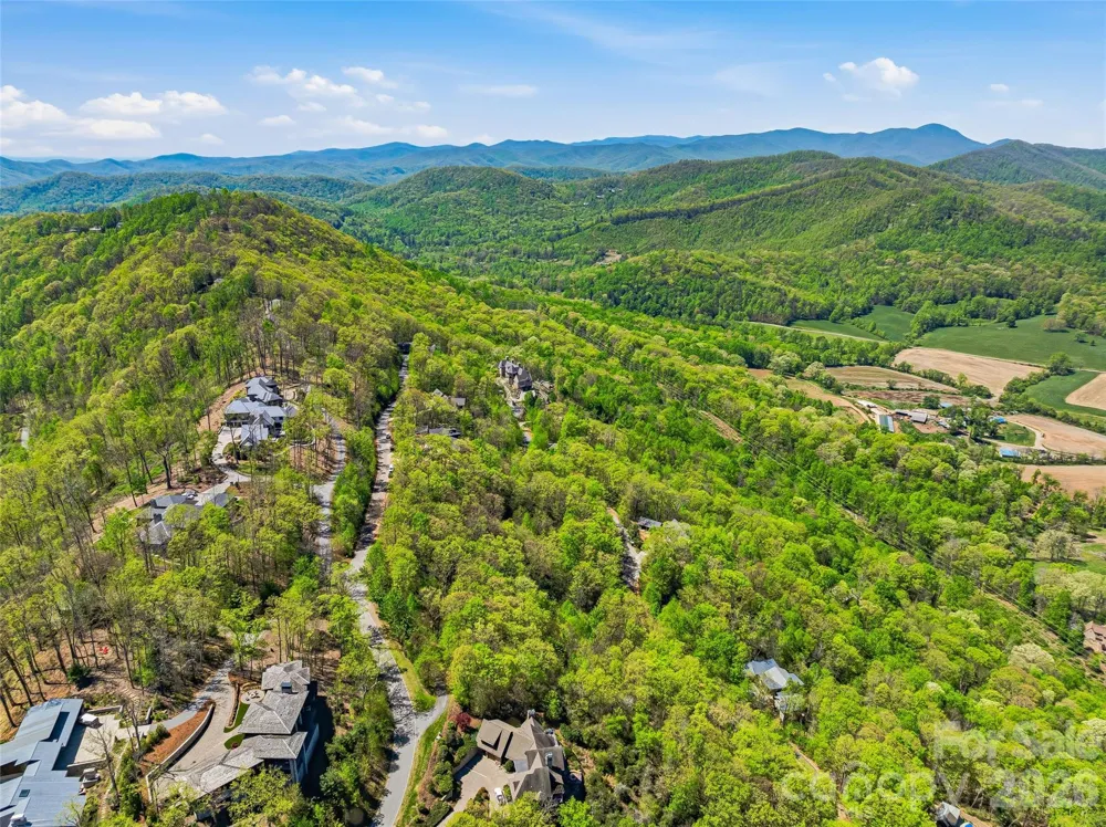 27 Deer Grass Court Arden, NC 28704