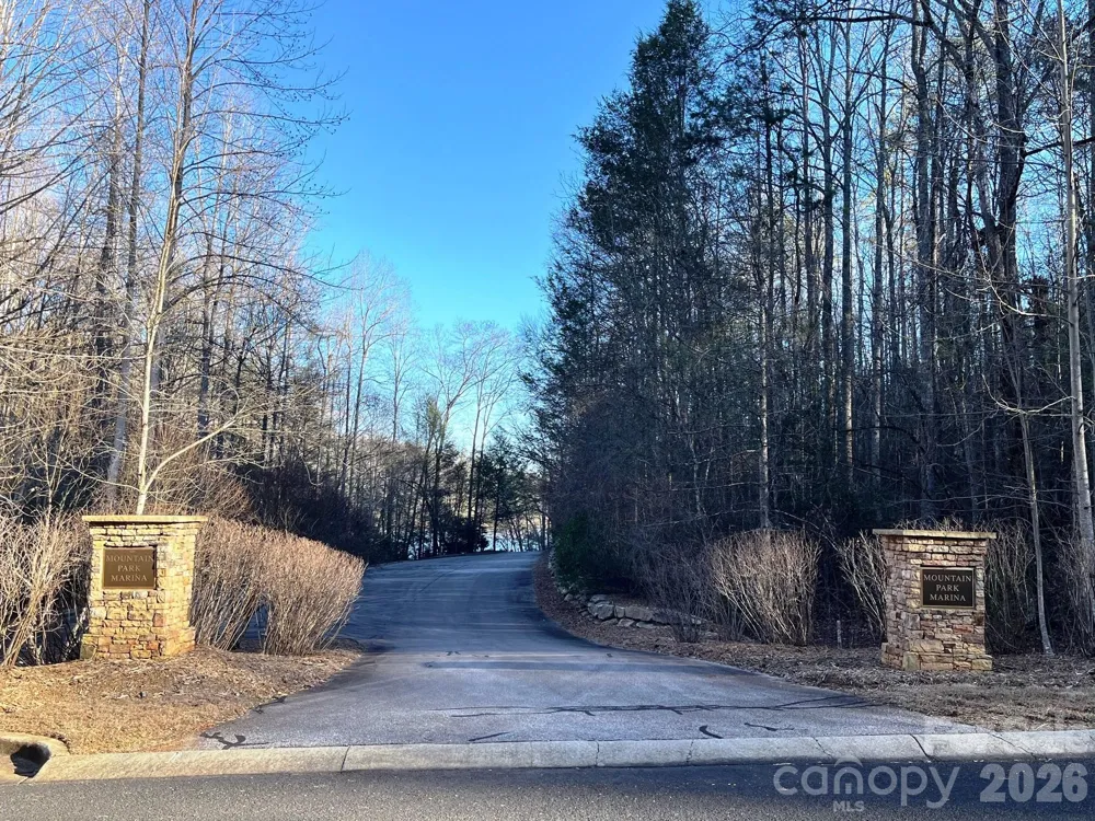 Lot 30 Mountain Parkway Mill Spring, NC 28756