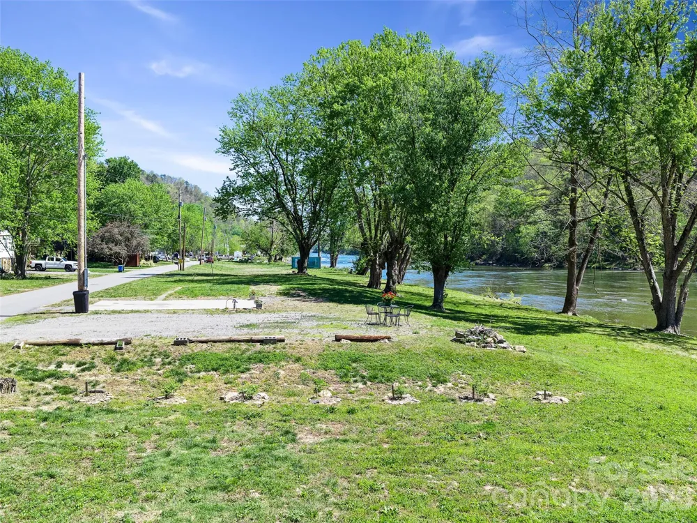 150 Rollins Road #1 & 2 Marshall, NC 28753