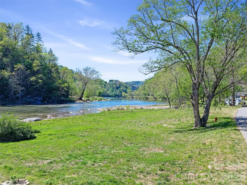 150 Rollins Road #1 & 2 Marshall, NC 28753