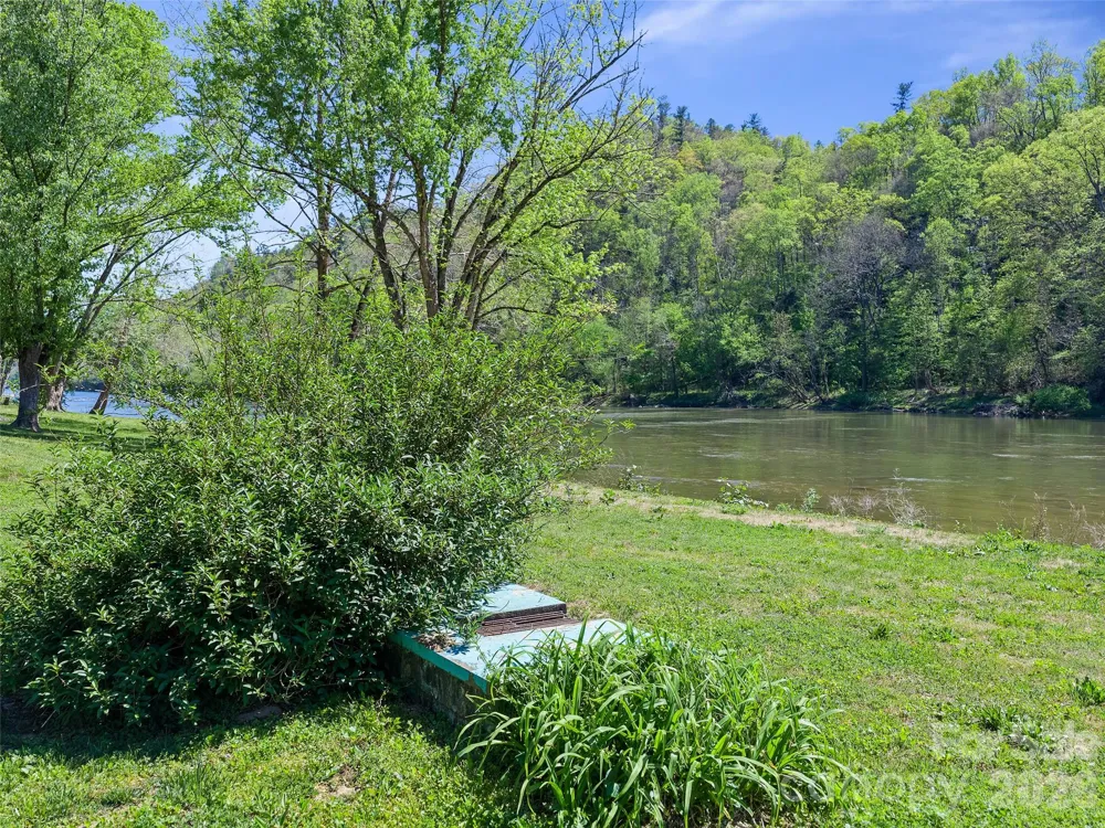 150 Rollins Road #1 & 2 Marshall, NC 28753
