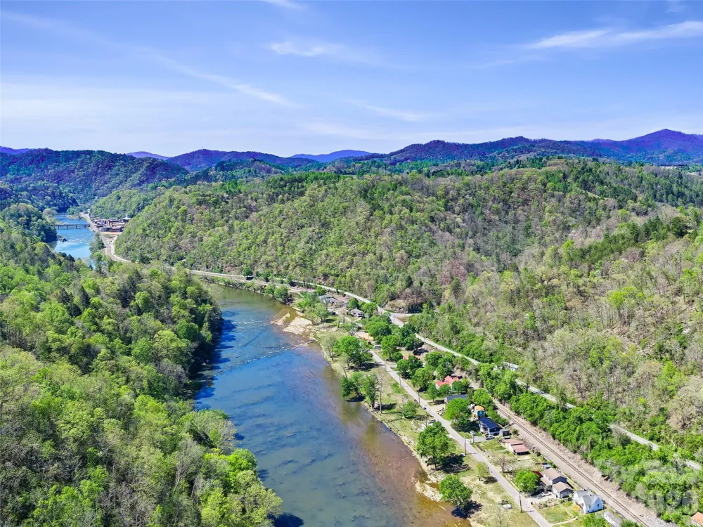 150 Rollins Road #1 & 2 Marshall, NC 28753