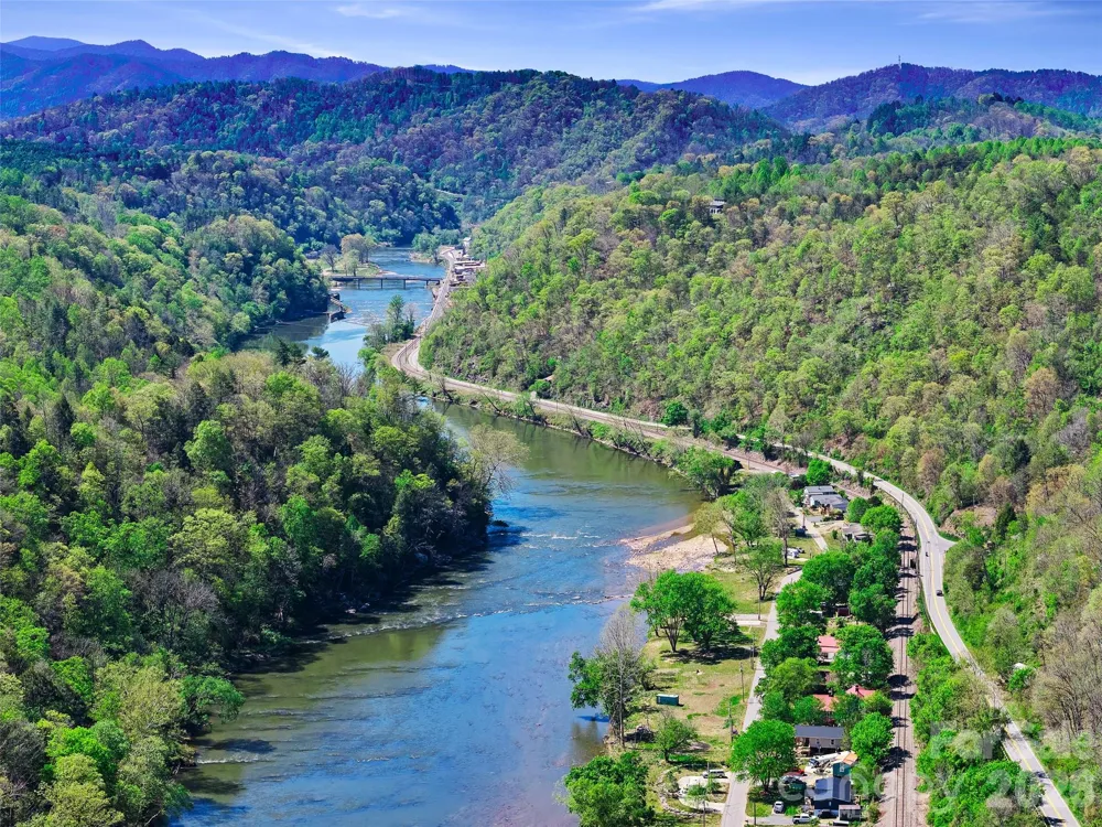 150 Rollins Road #1 & 2 Marshall, NC 28753