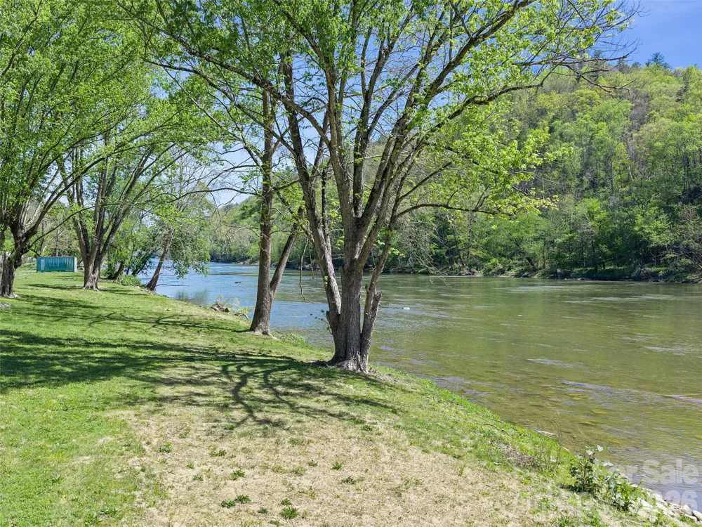 150 Rollins Road #1 & 2 Marshall, NC 28753