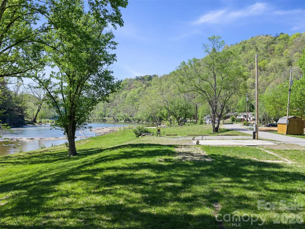 150 Rollins Road #1 & 2 Marshall, NC 28753