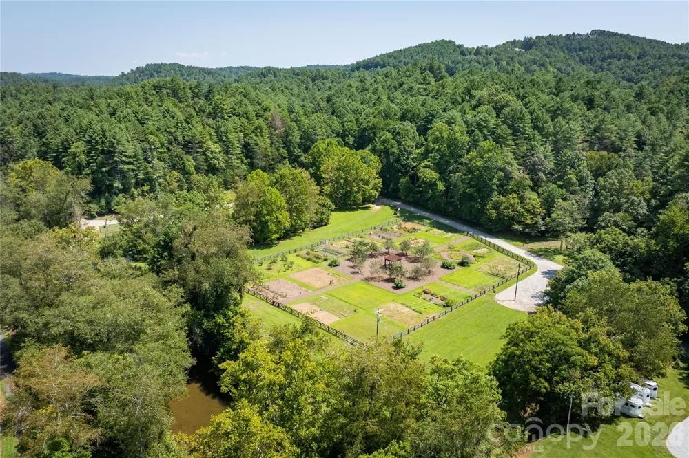1029 River Club Ridge #1029 Lenoir, NC 28645