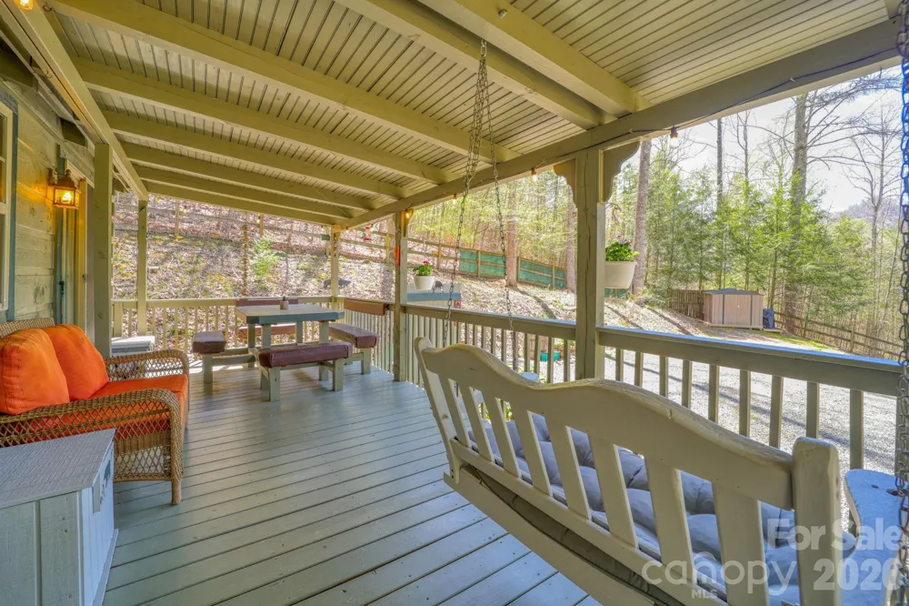 307 Dancing Leaf Lane Bakersville, NC 28705