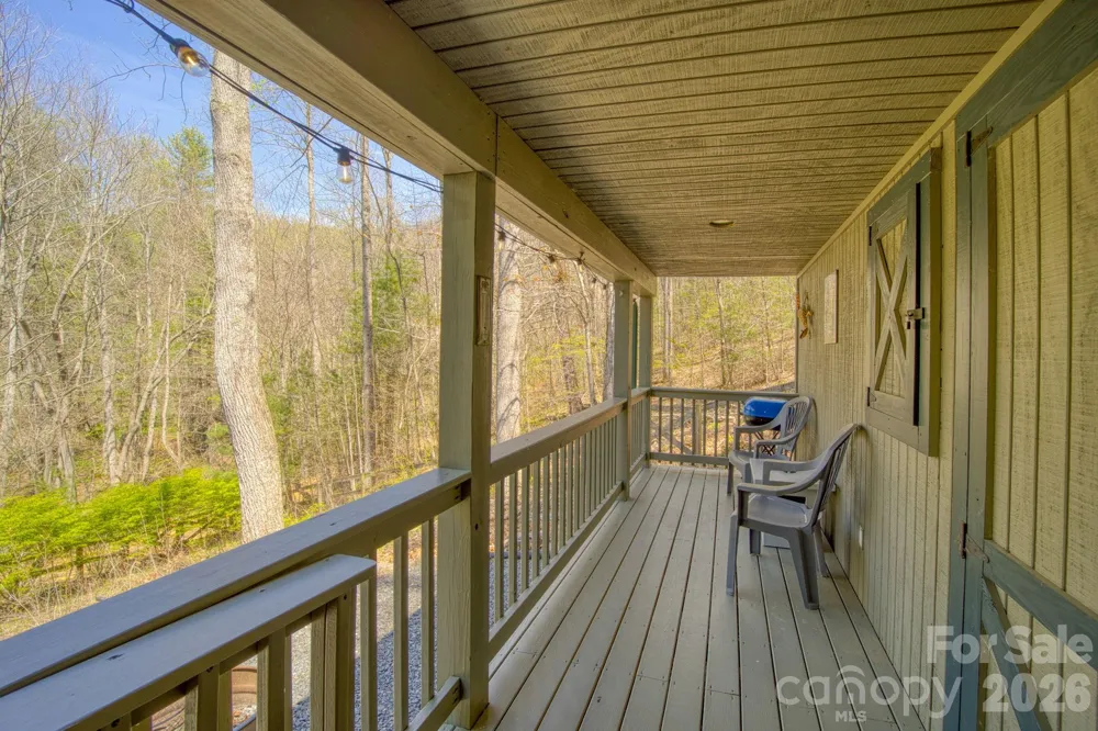 307 Dancing Leaf Lane Bakersville, NC 28705