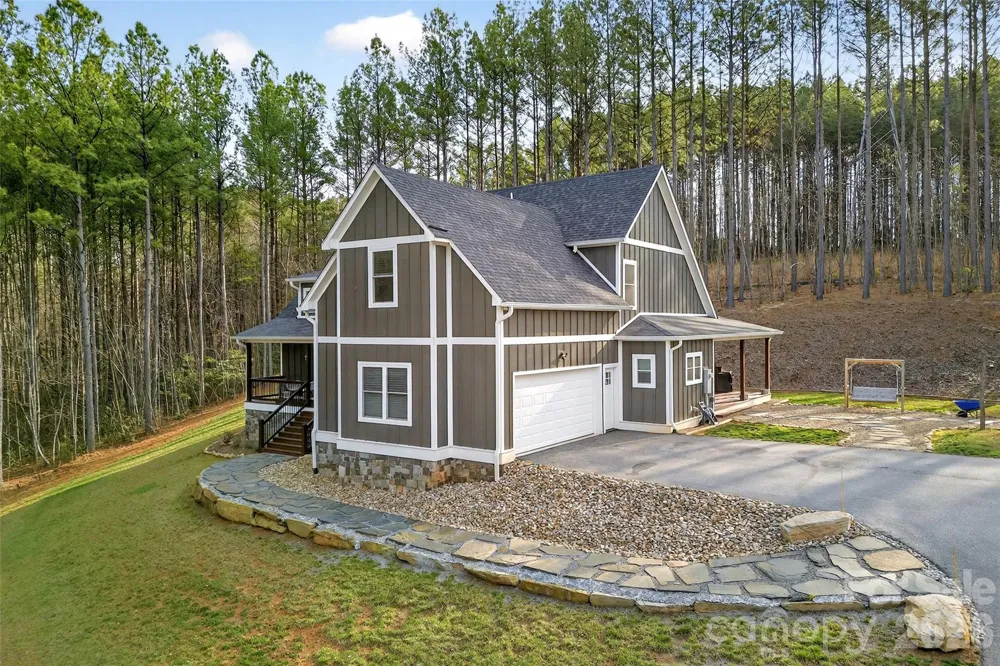 201 Wright Road Marion, NC 28752