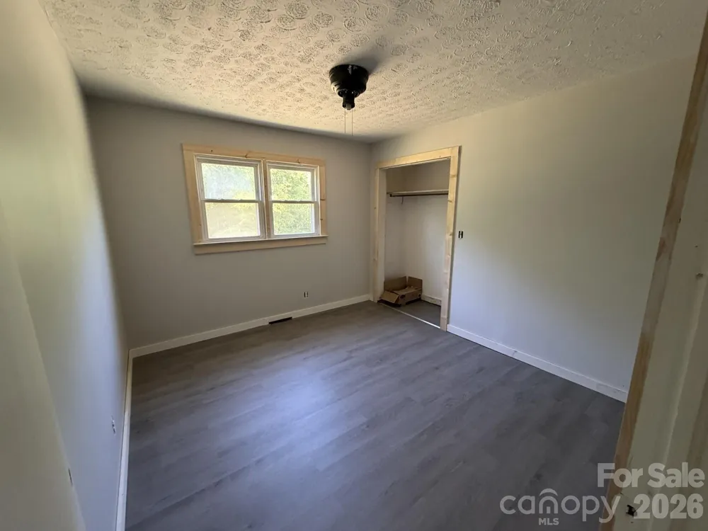 183 Pebble Drive Mooresboro, NC 28114