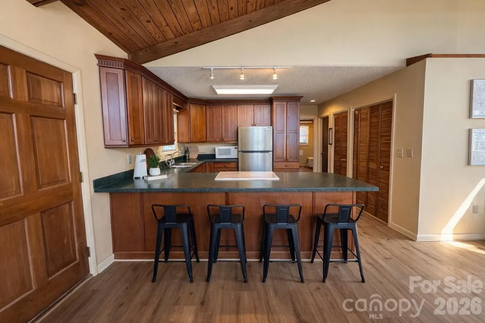 1511 Water Wheel Cove Clyde, NC 28721