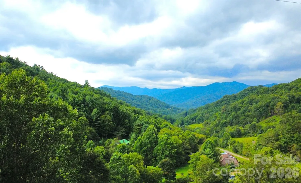 1511 Water Wheel Cove Clyde, NC 28721