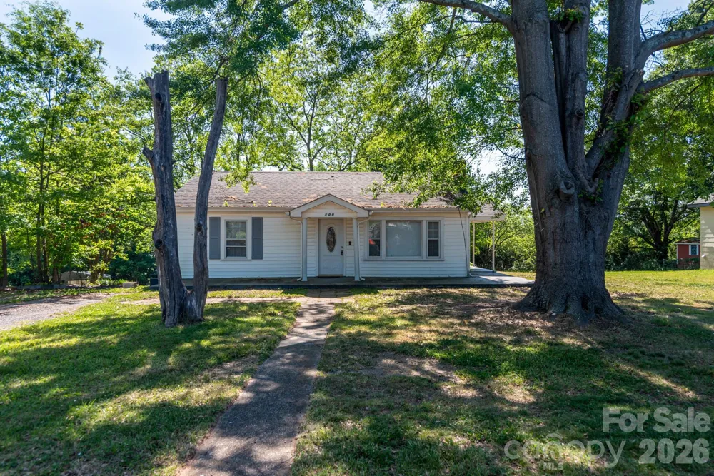 109 Hillcrest Drive Bessemer City, NC 28016