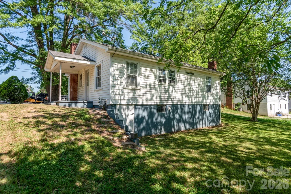 109 Hillcrest Drive Bessemer City, NC 28016