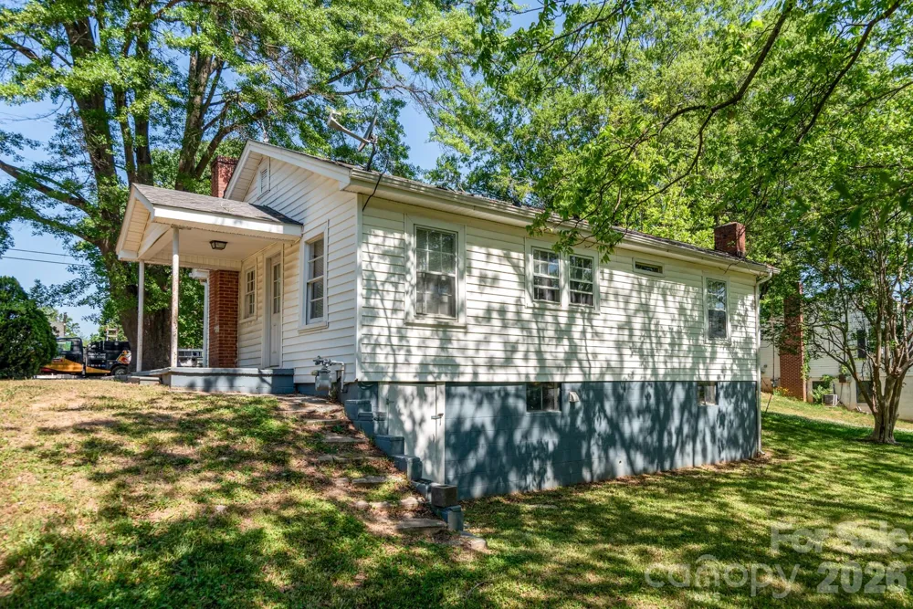 109 Hillcrest Drive Bessemer City, NC 28016