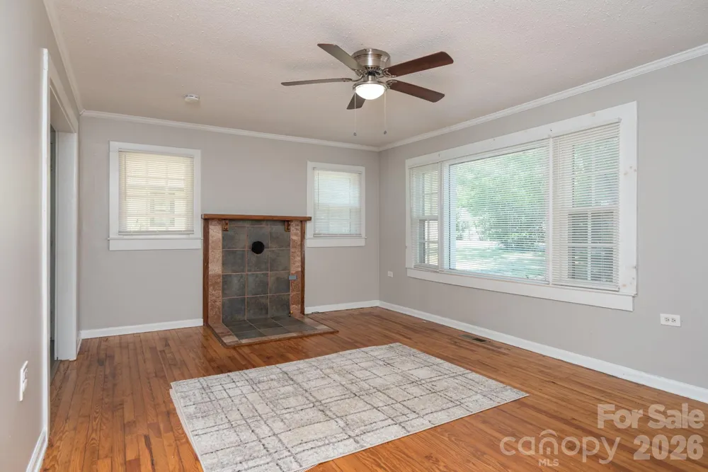 109 Hillcrest Drive Bessemer City, NC 28016