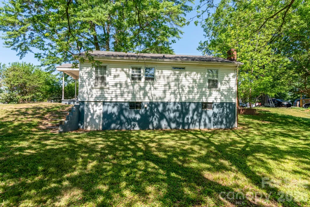 109 Hillcrest Drive Bessemer City, NC 28016