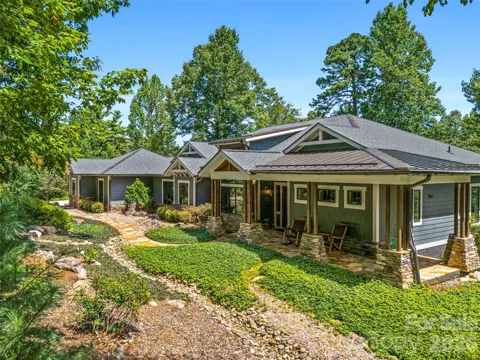 72 Dusky Court