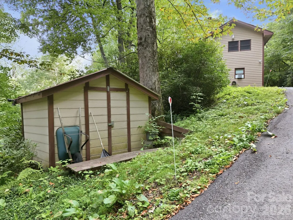 959 Plott Balsam Road Maggie Valley, NC 28751