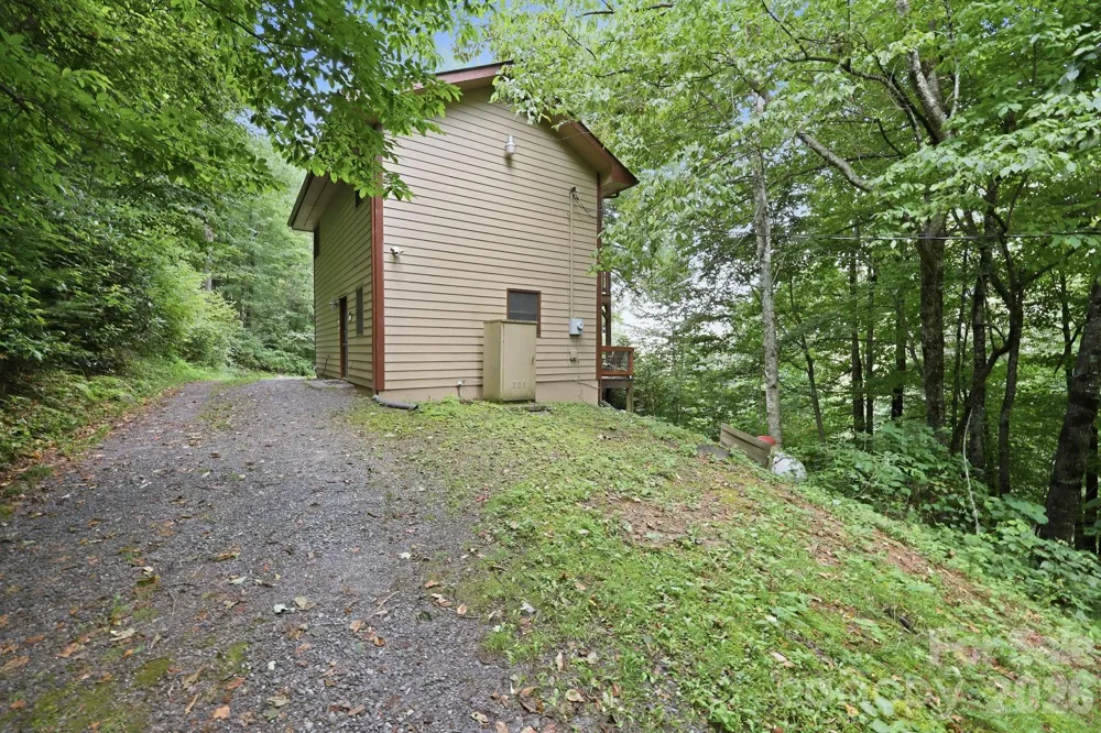 959 Plott Balsam Road Maggie Valley, NC 28751