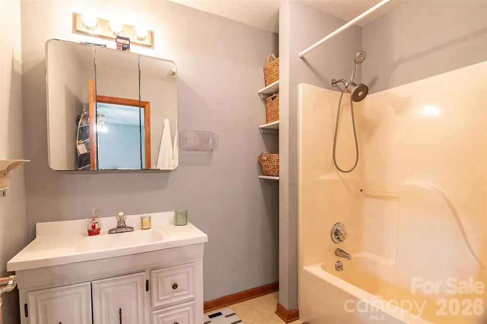 445 Old Caroleen Road Forest City, NC 28043