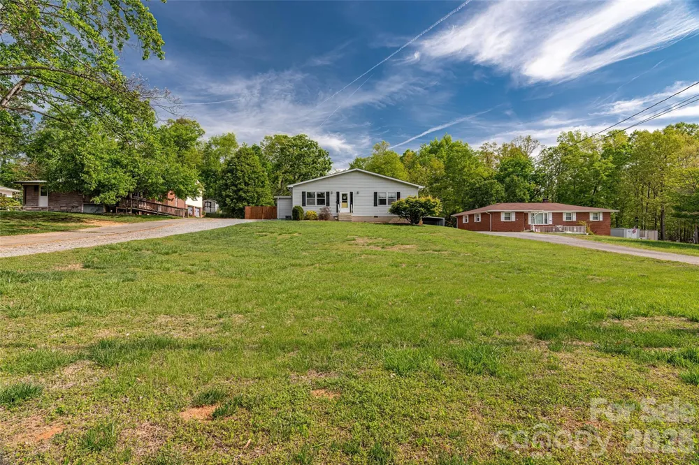 445 Old Caroleen Road Forest City, NC 28043