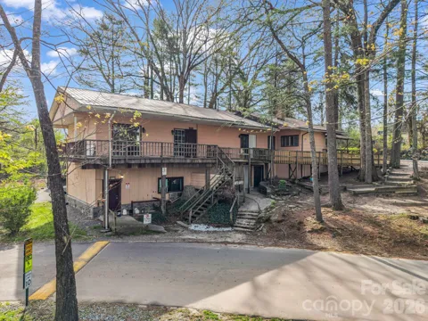 76 Adeles Way