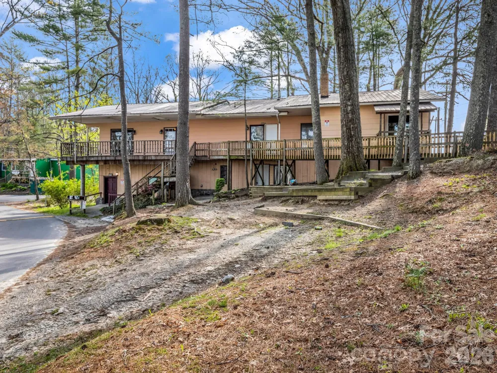 76 Adeles Way Hendersonville, NC 28792