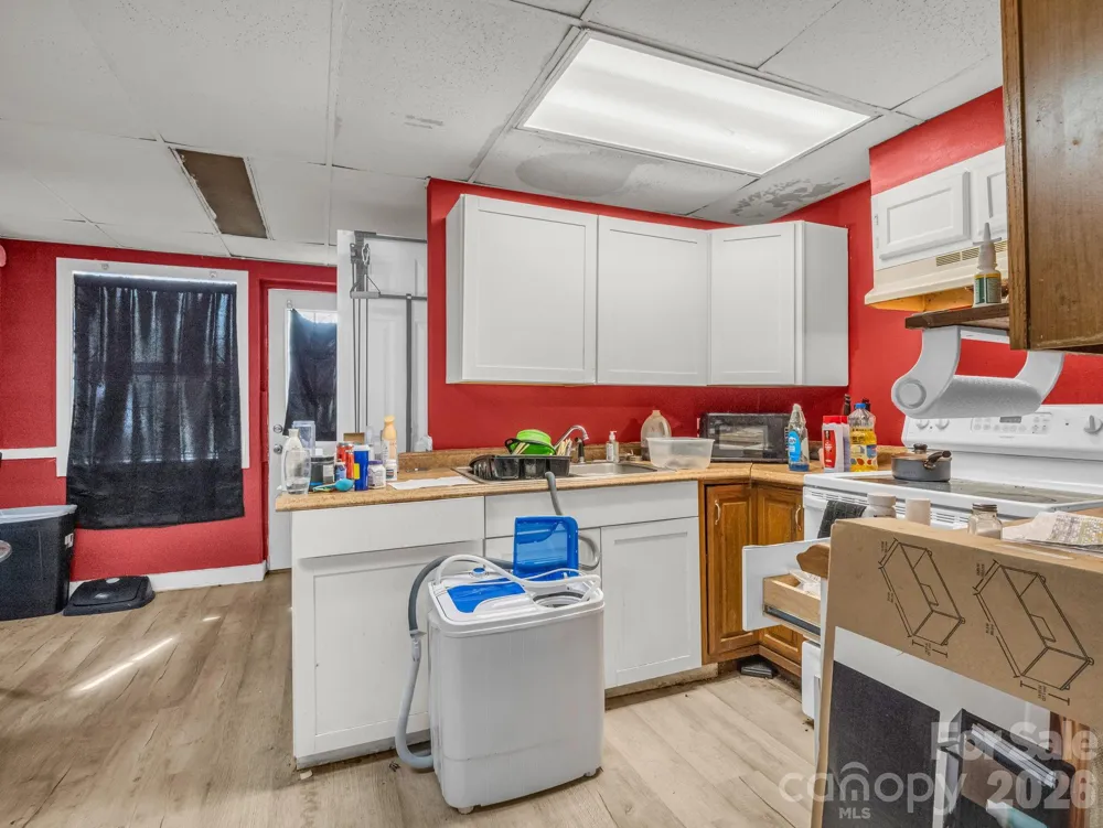 76 Adeles Way Hendersonville, NC 28792