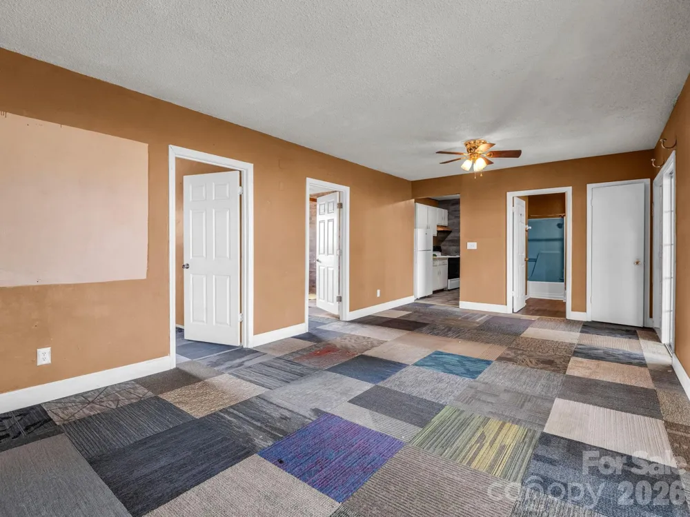 76 Adeles Way Hendersonville, NC 28792