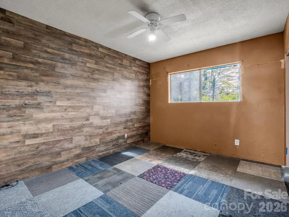 76 Adeles Way Hendersonville, NC 28792