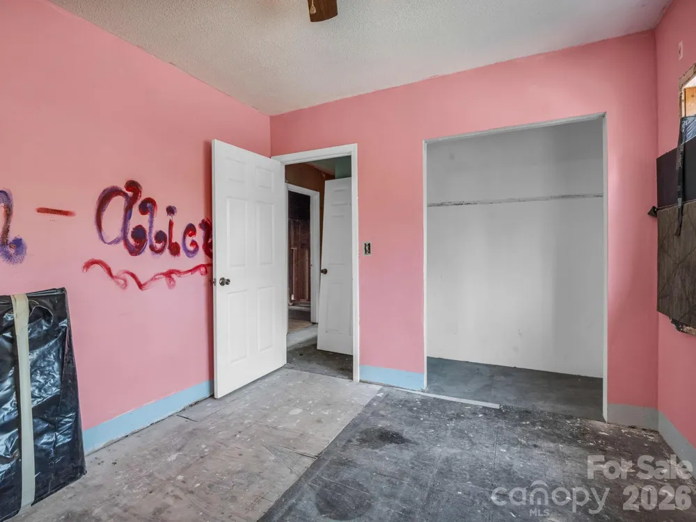 76 Adeles Way Hendersonville, NC 28792