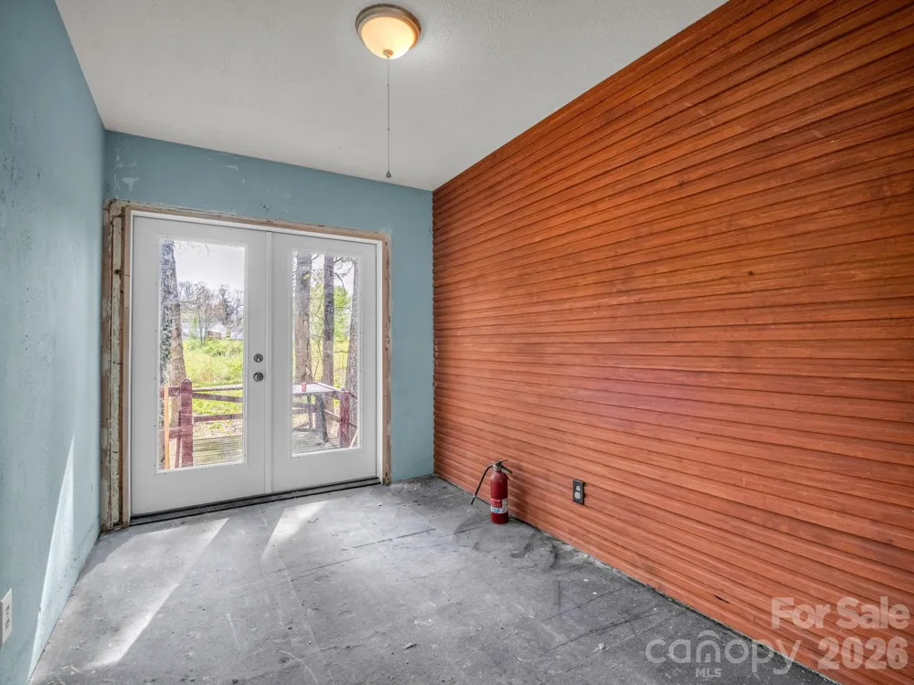 76 Adeles Way Hendersonville, NC 28792