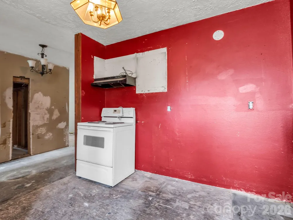 76 Adeles Way Hendersonville, NC 28792