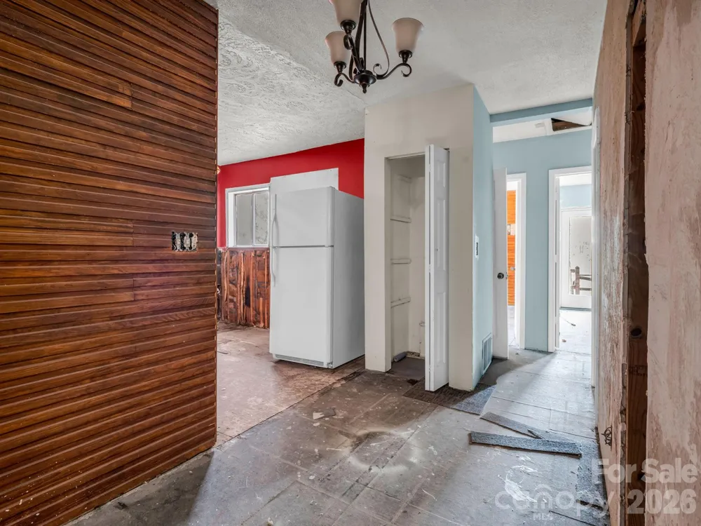 76 Adeles Way Hendersonville, NC 28792