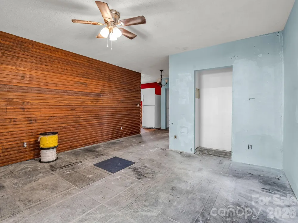 76 Adeles Way Hendersonville, NC 28792