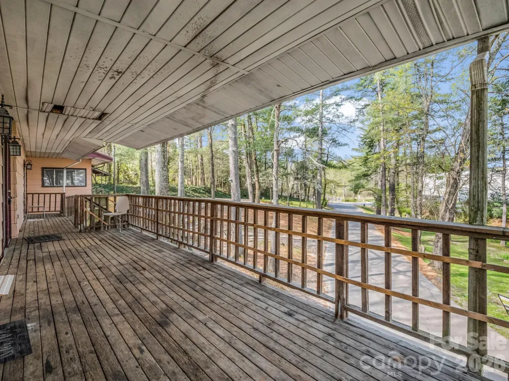 76 Adeles Way Hendersonville, NC 28792