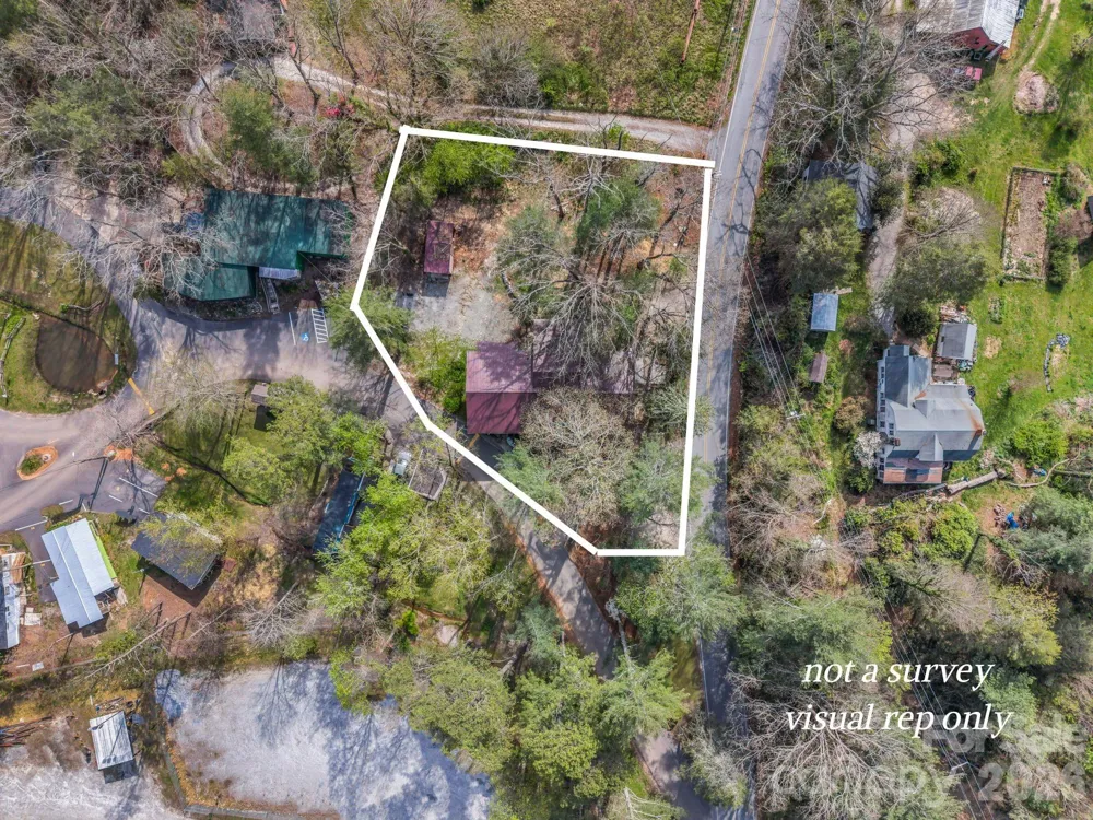 76 Adeles Way Hendersonville, NC 28792