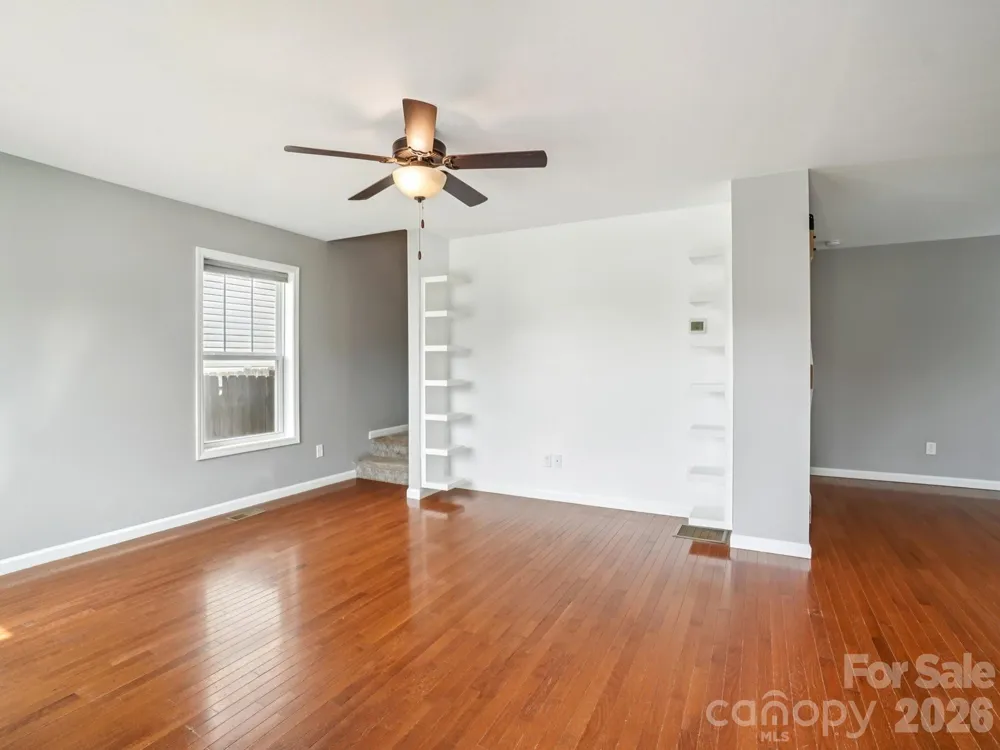 17 Yarrow Meadow Road Weaverville, NC 28787