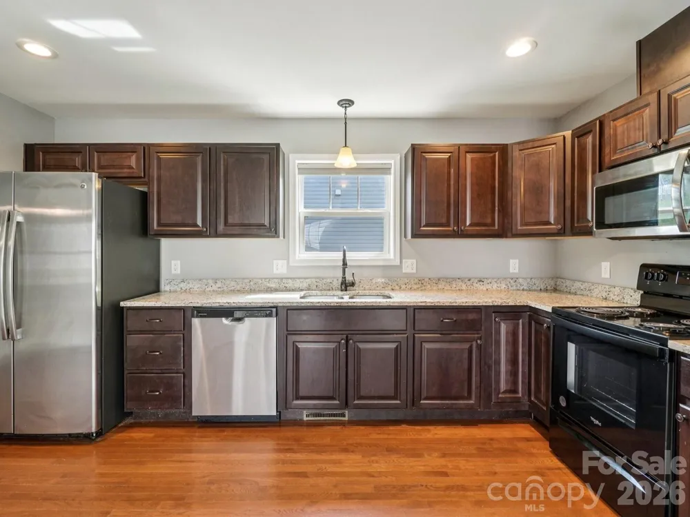 17 Yarrow Meadow Road Weaverville, NC 28787