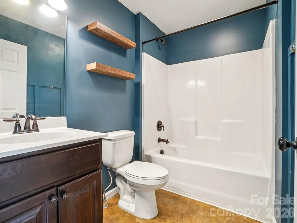 17 Yarrow Meadow Road Weaverville, NC 28787